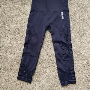 Black Gymshark crop leggings